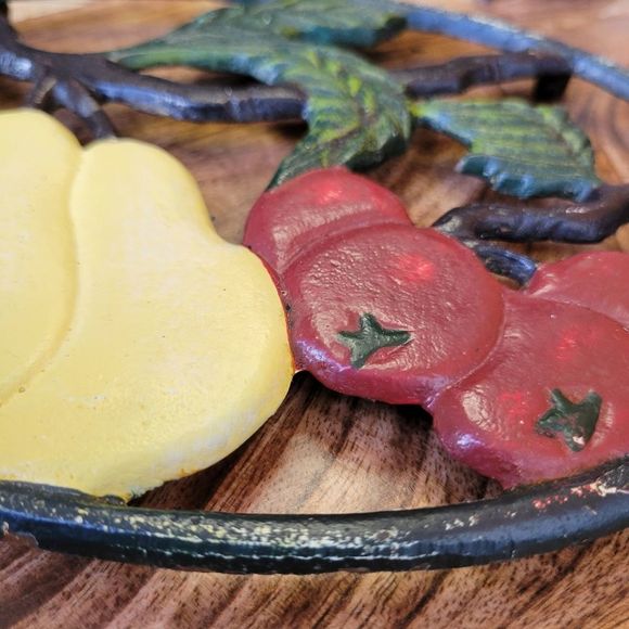 Cast Iron Potholders Vintage Vegetable Hot Plate Trivets - Picture 2 of 7